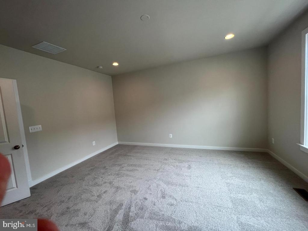 217 Willis St - Photo 8