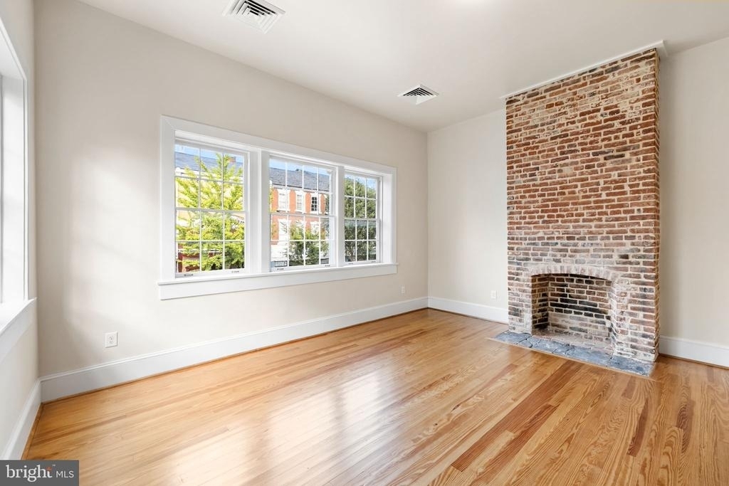 901 Caroline Street - Photo 6