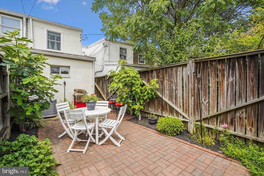 908 Pendleton Street - Photo 28