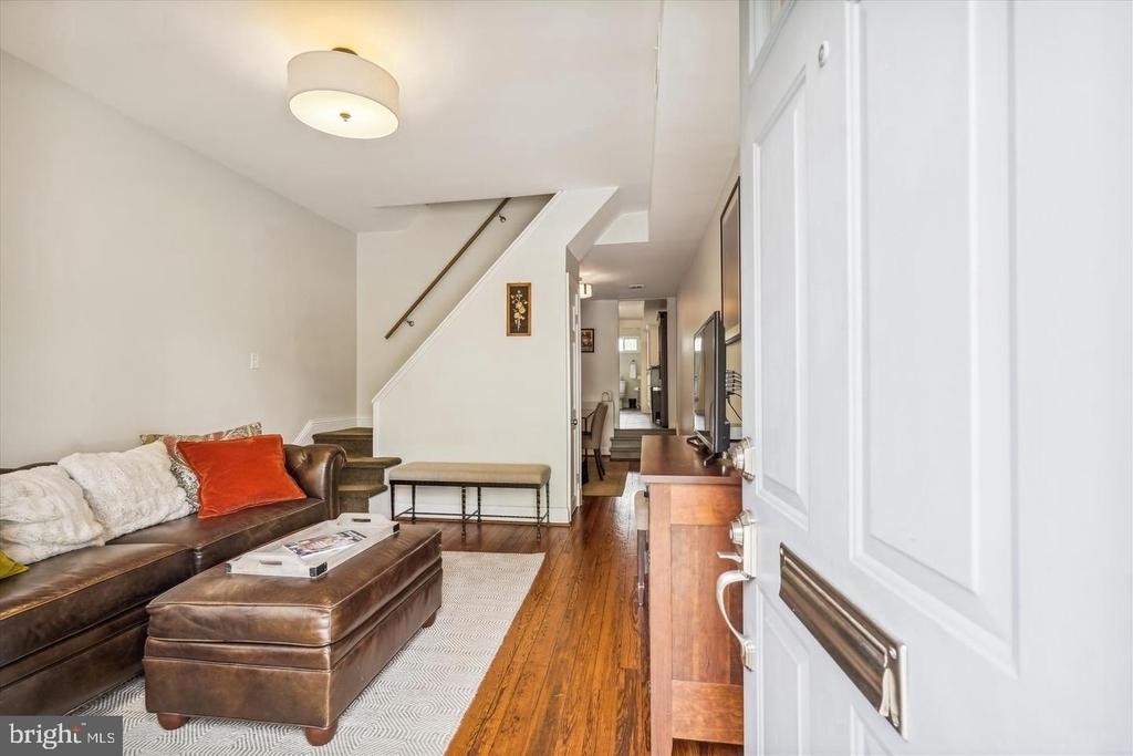 908 Pendleton Street - Photo 1