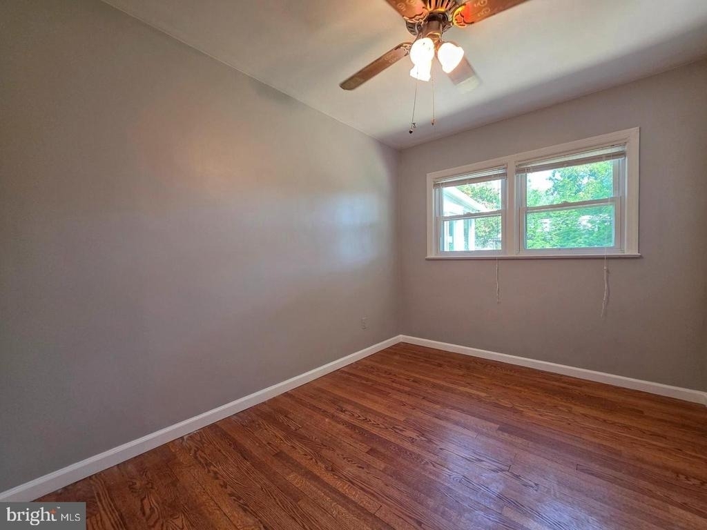 5921 Arlington Boulevard - Photo 12