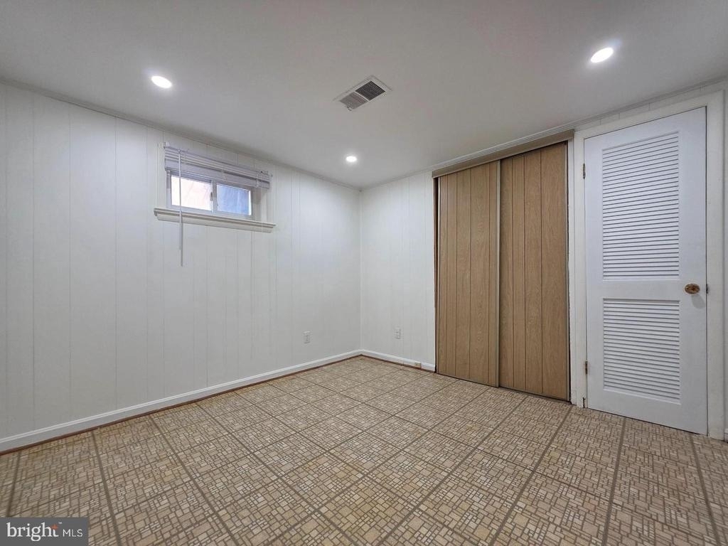5921 Arlington Boulevard - Photo 20