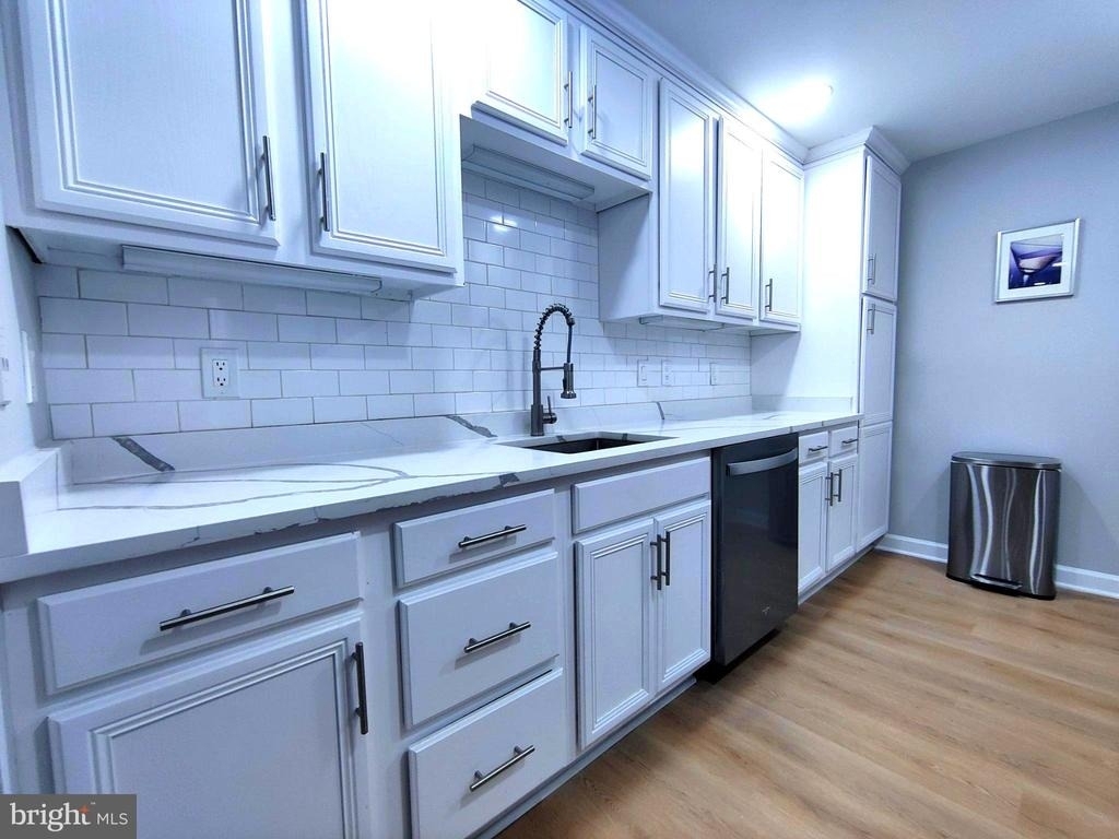 901 N Monroe Street - Photo 4