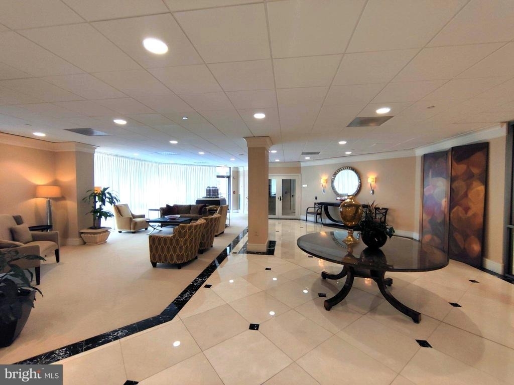 901 N Monroe Street - Photo 25