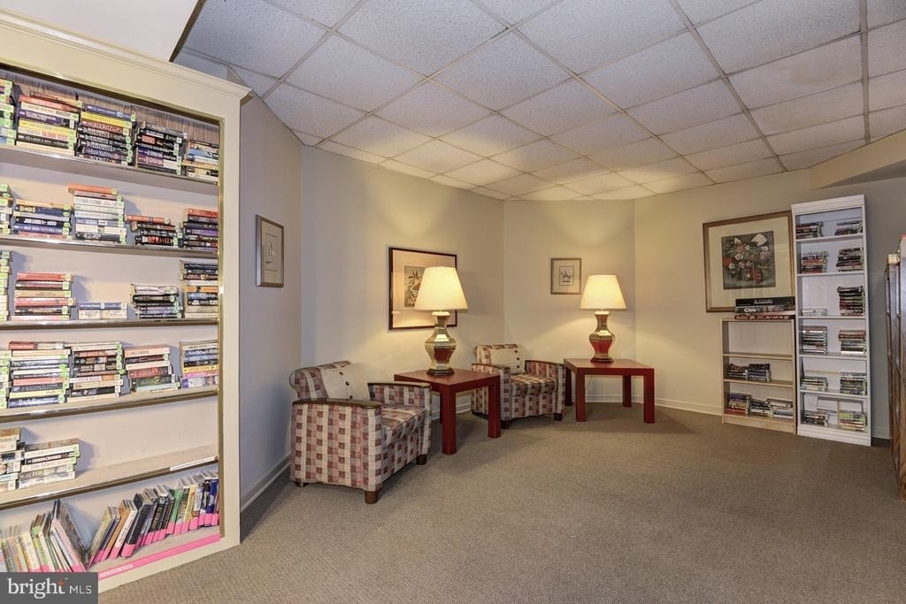 1600 N Oak Street - Photo 30