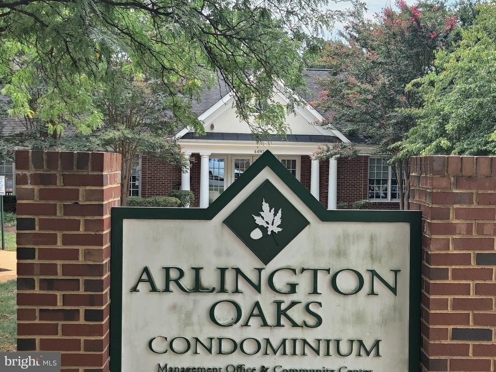 103 N George Mason Drive - Photo 31