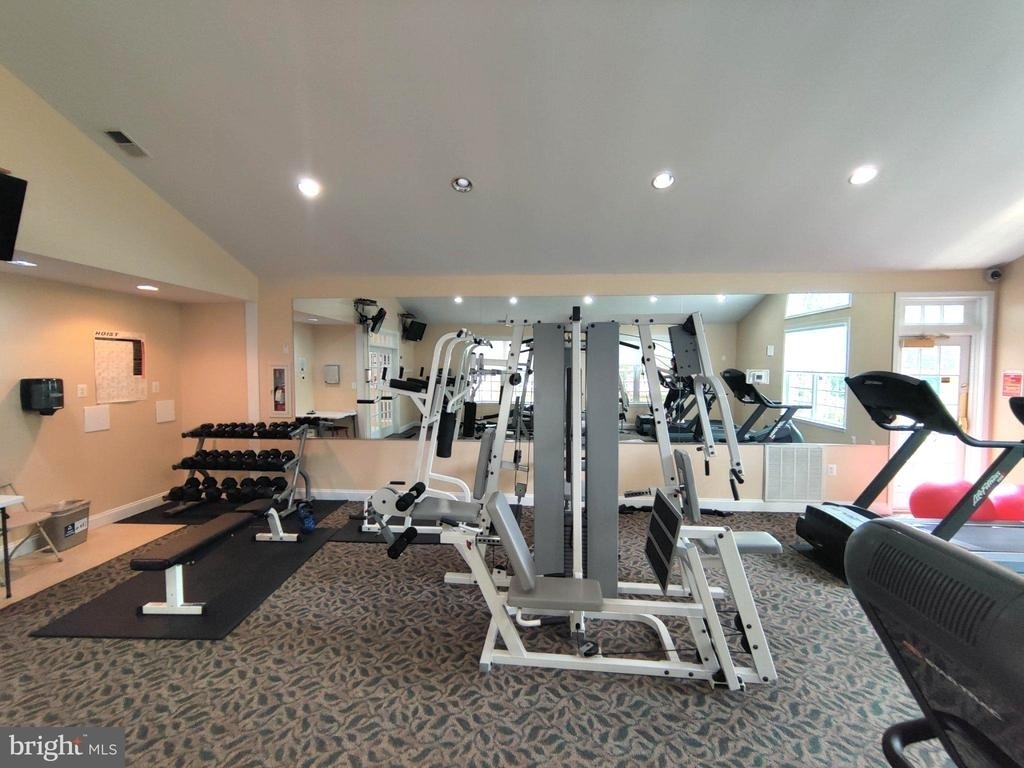 103 N George Mason Drive - Photo 26
