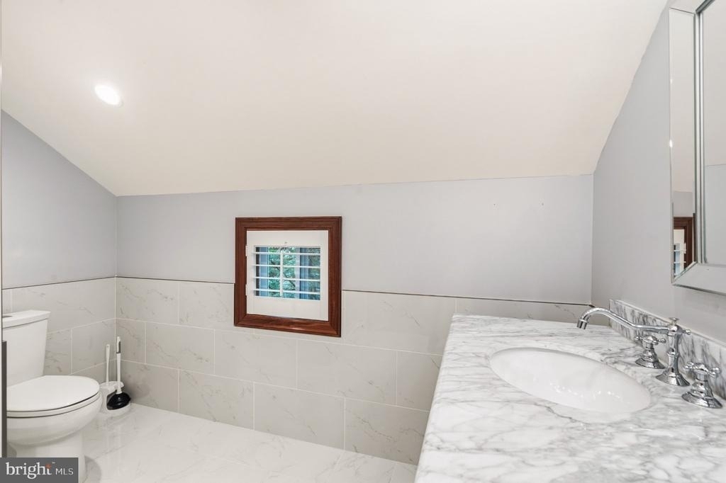 5138 12th Street S - Photo 4