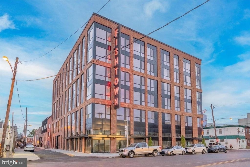 2636 E York St - Photo 5