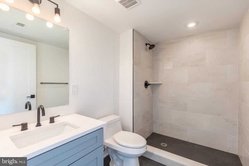 629 W Girard Avenue - Photo 21