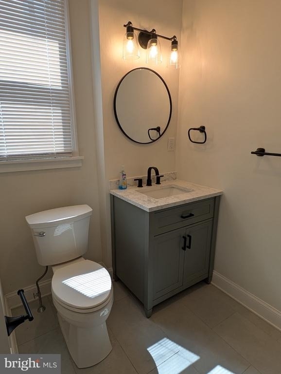 2560 E Lehigh Avenue - Photo 12