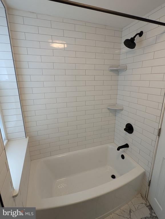 2560 E Lehigh Avenue - Photo 22