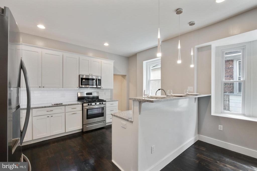 5445 Ridge Avenue - Photo 10