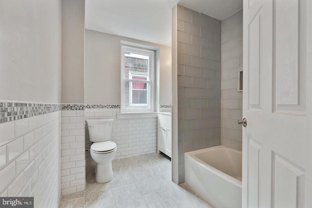 5445 Ridge Avenue - Photo 17