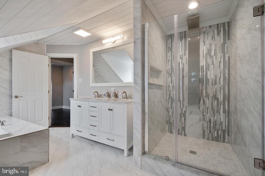 5445 Ridge Avenue - Photo 21