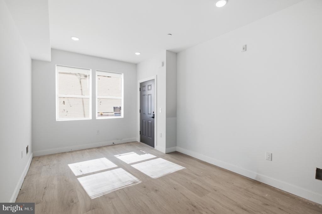 2330 N 16th Street - Photo 2