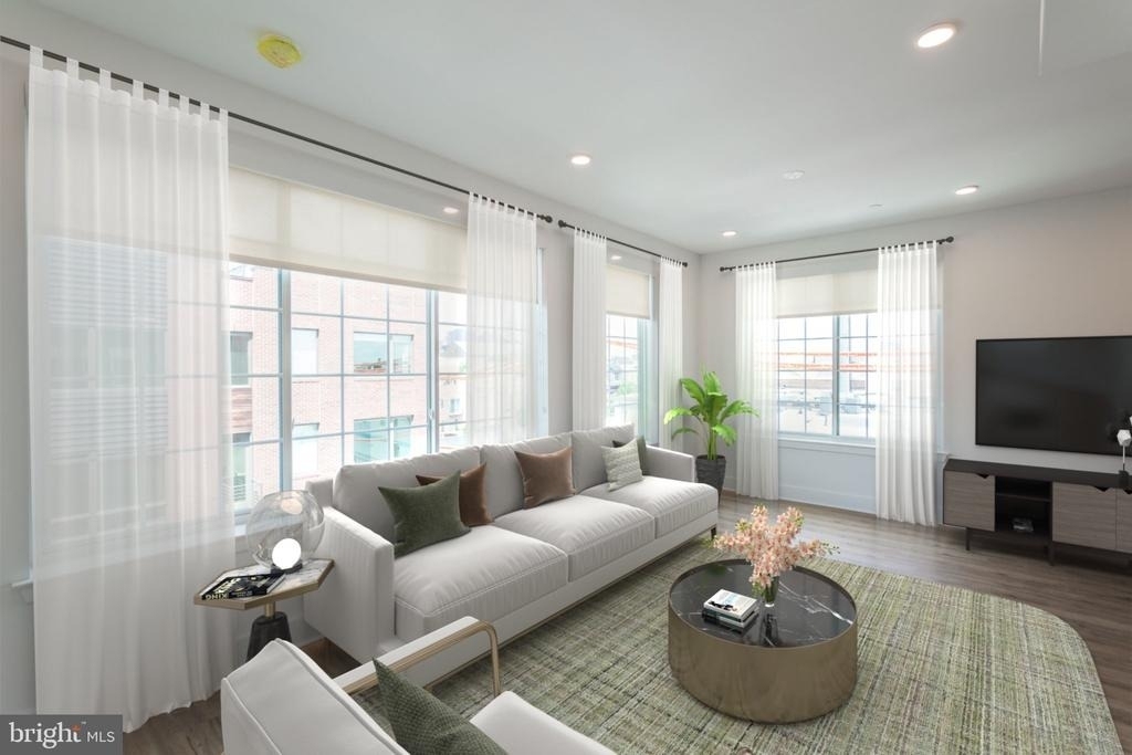 2101 Washington Ave - Photo 1