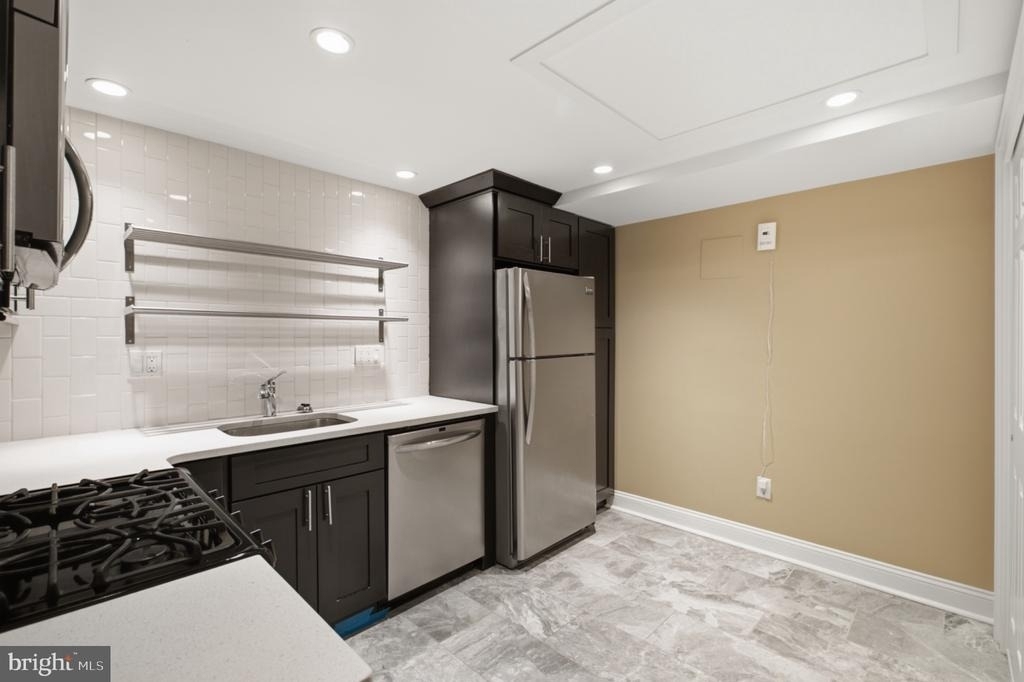 953 N Randolph Street - Photo 6