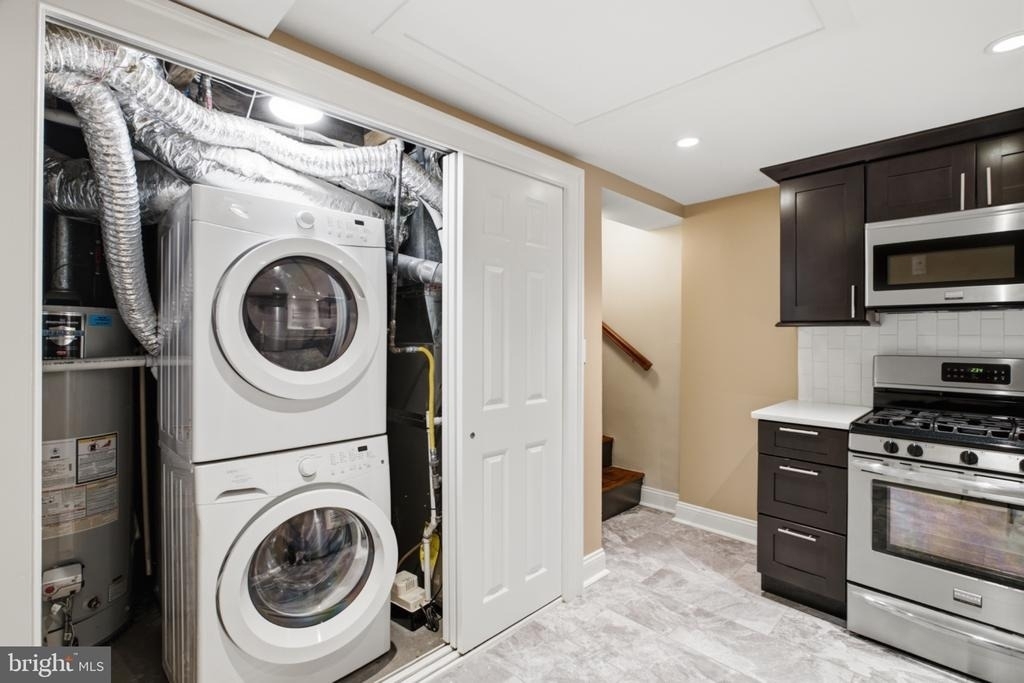 953 N Randolph Street - Photo 8
