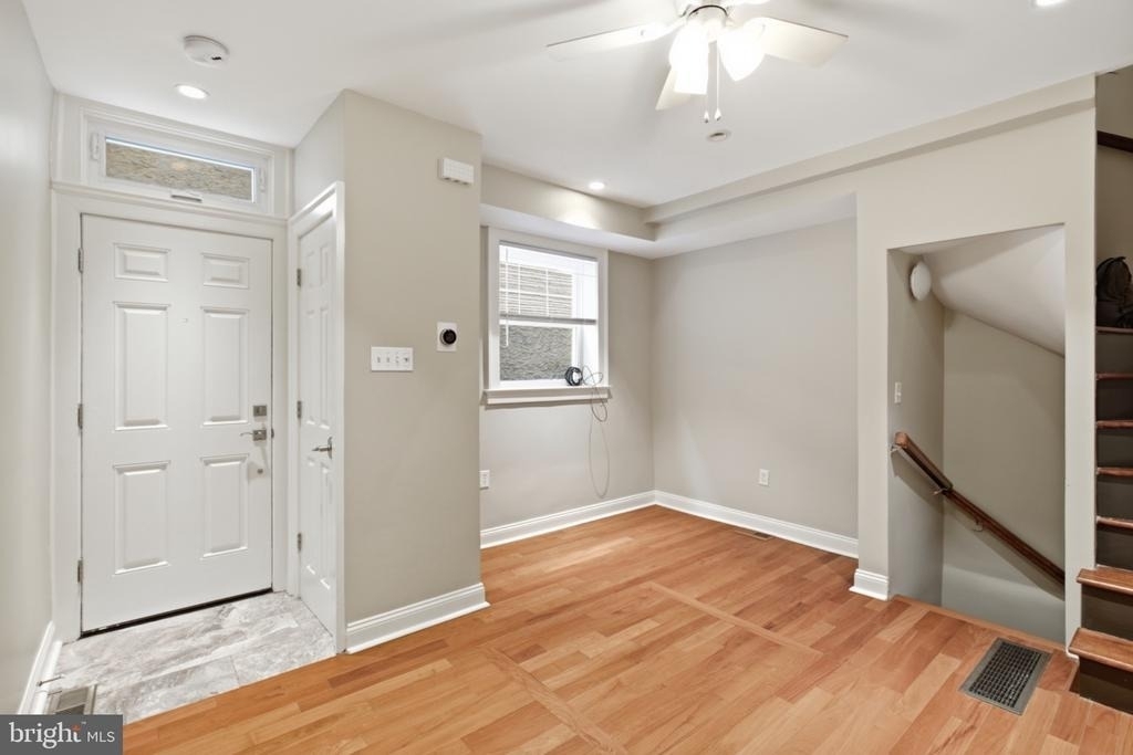 953 N Randolph Street - Photo 0