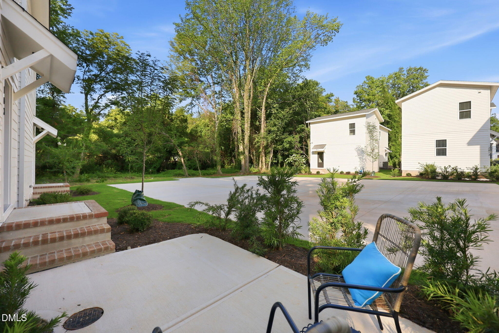 2813 Wilcox Place - Photo 13