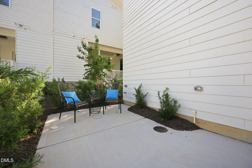 2813 Wilcox Place - Photo 4