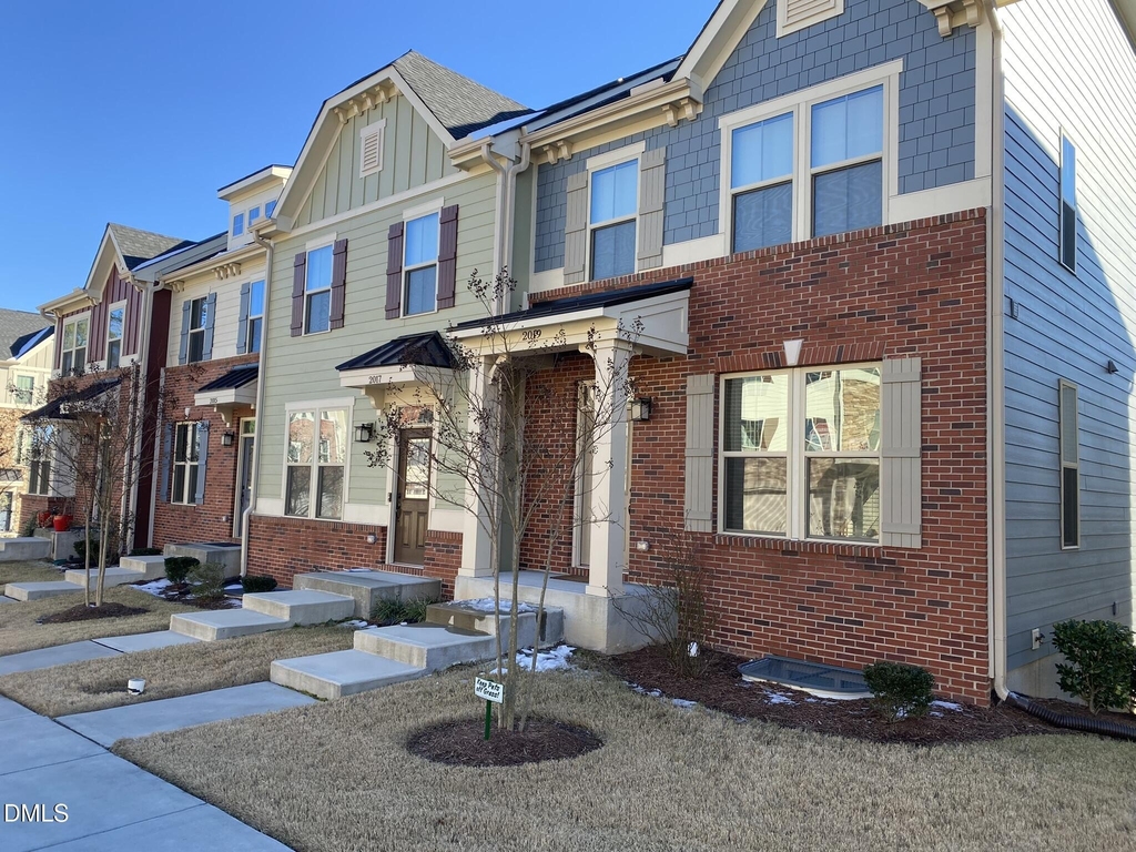 2019 Whitesmith Drive - Photo 0