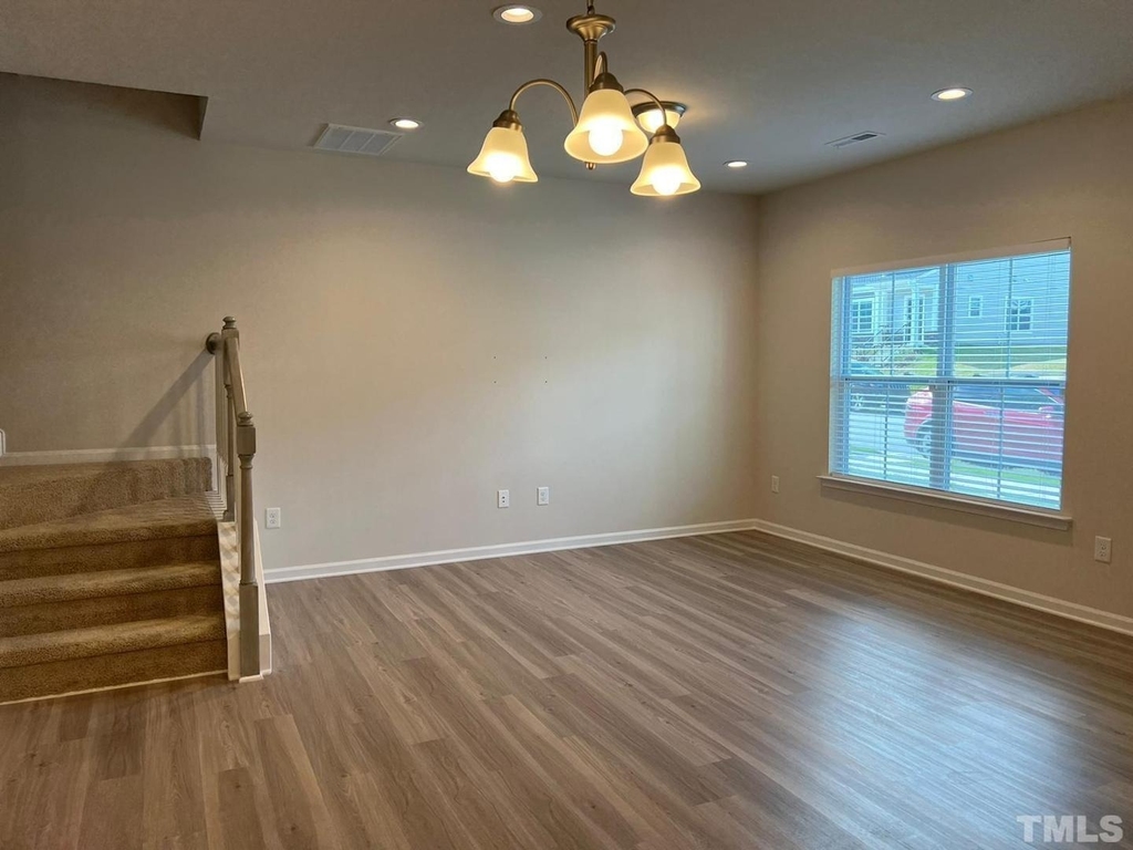 913 Robbie Jackson Lane - Photo 4
