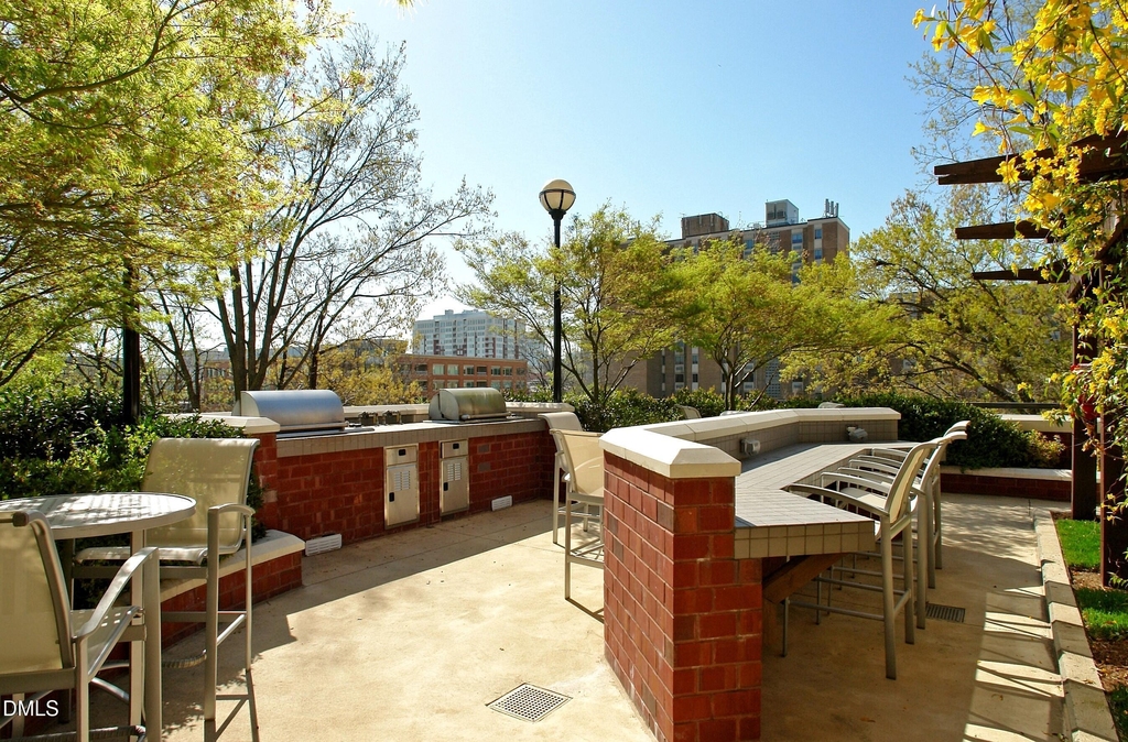 618 N Boylan Avenue - Photo 32