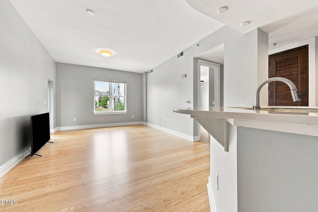 618 N Boylan Avenue - Photo 9