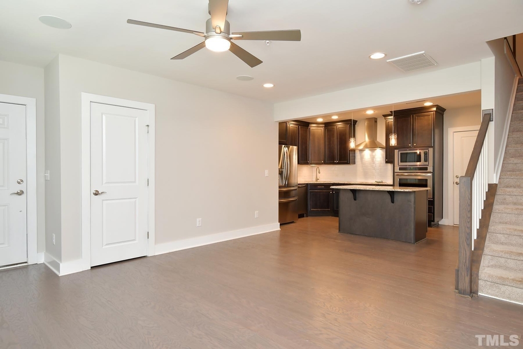511 N Person Street - Photo 4