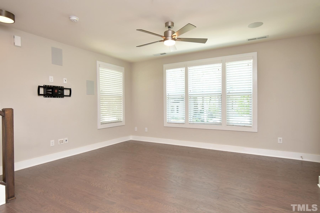 511 N Person Street - Photo 0