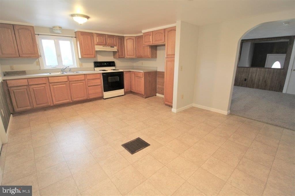 375 Mt Pleasant Road - Photo 2