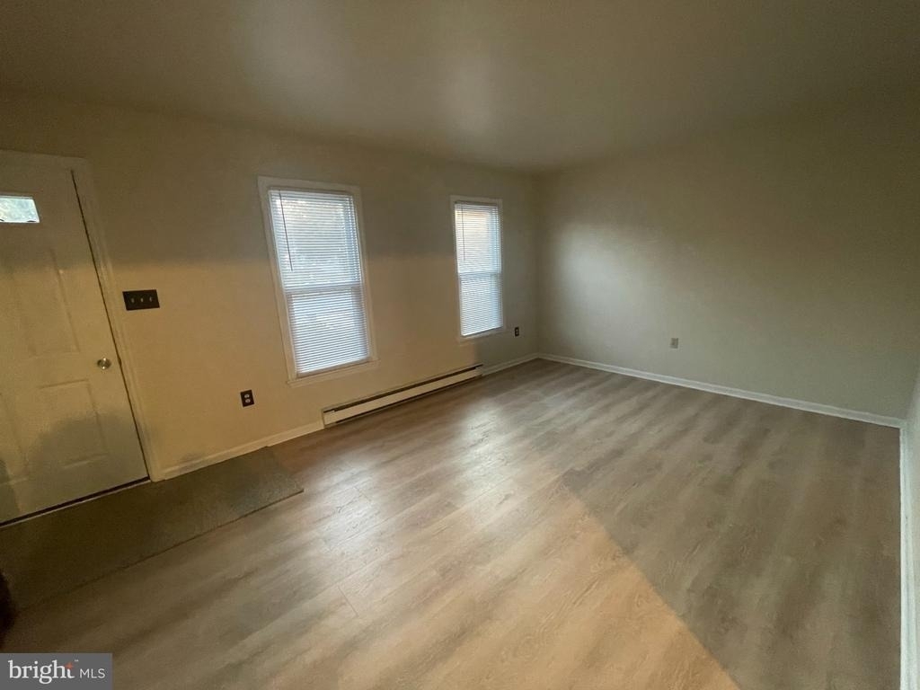 203 Cross Keys Drive - Photo 2