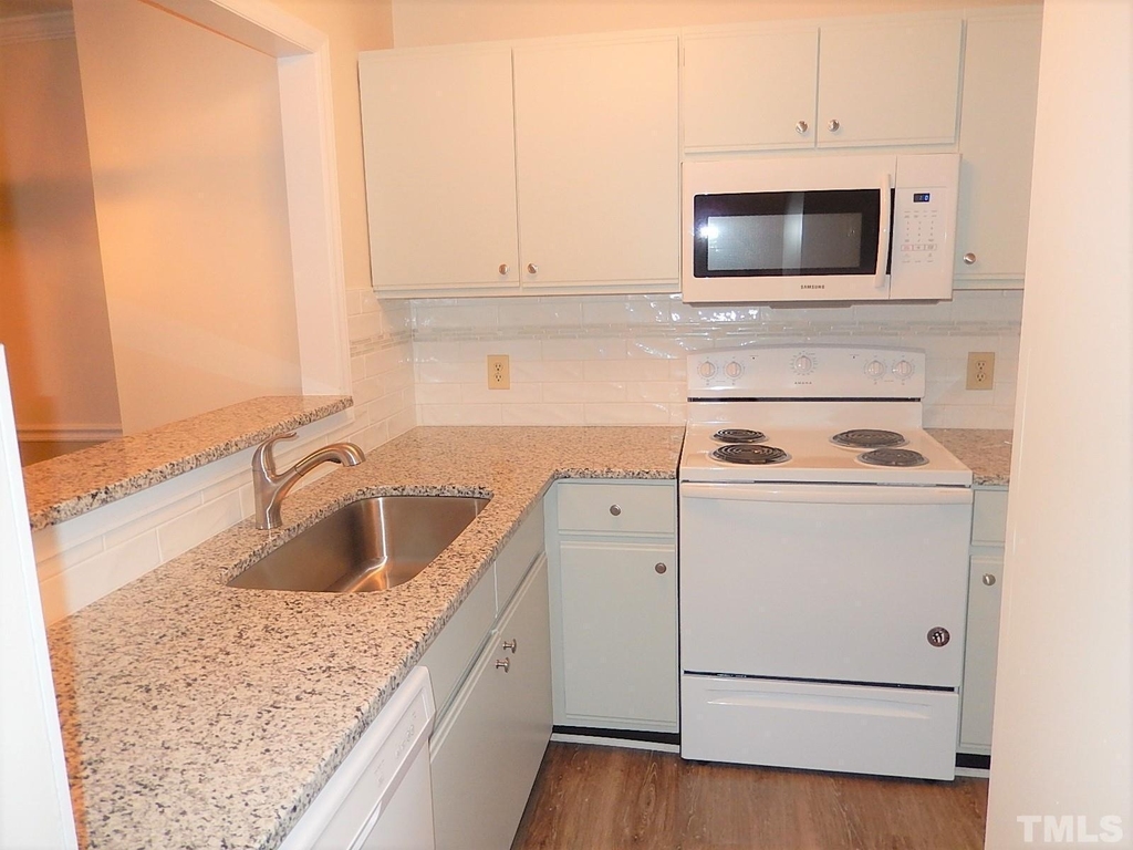1303 Wall Road - Photo 5