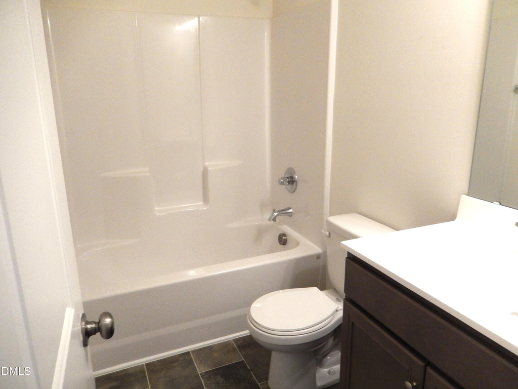 270 Oak Park Boulevard - Photo 21