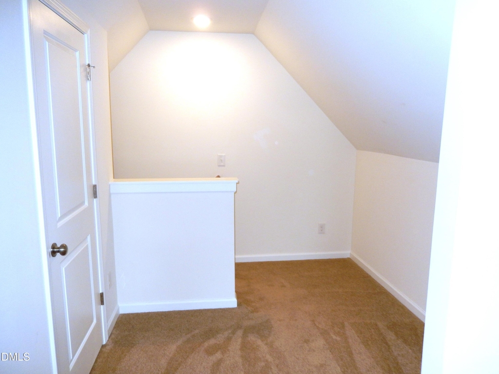 270 Oak Park Boulevard - Photo 23