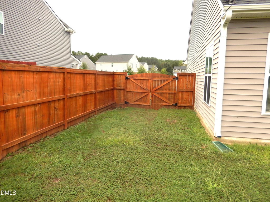 270 Oak Park Boulevard - Photo 25