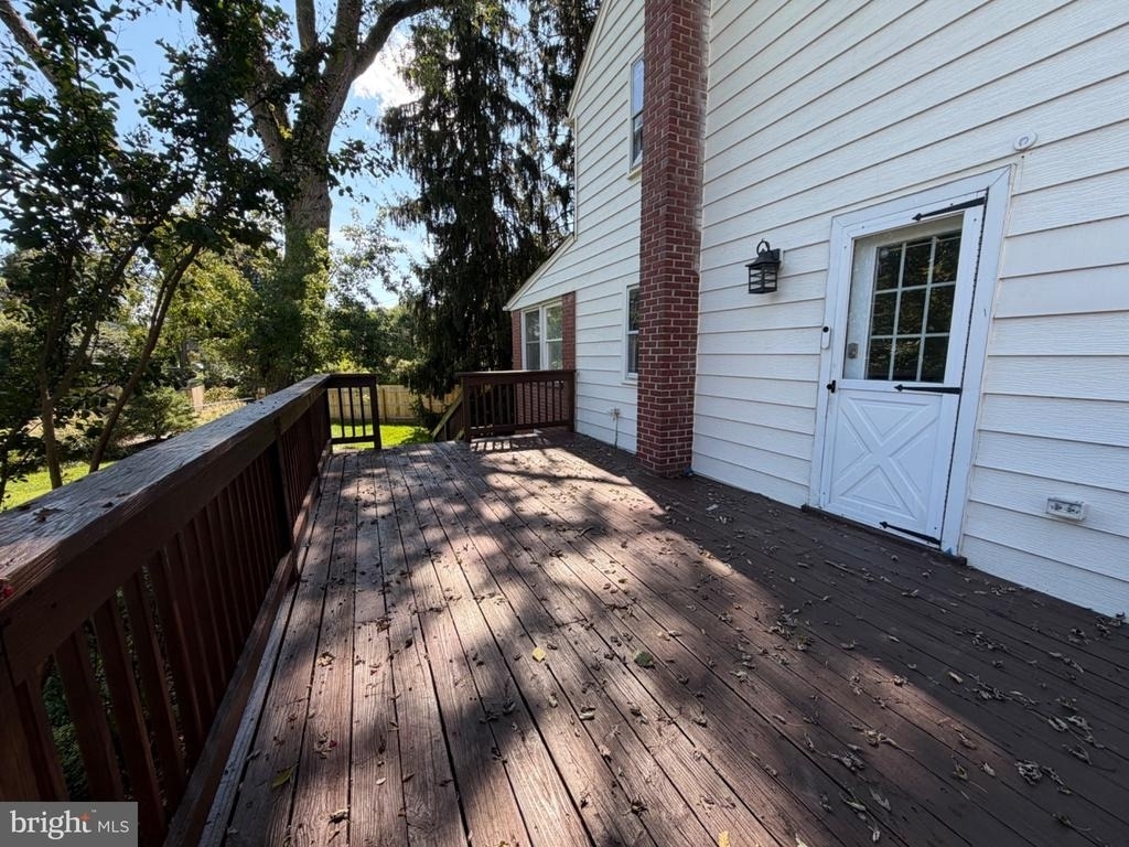1247 Phoenixville Pike - Photo 2