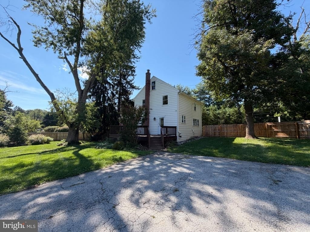 1247 Phoenixville Pike - Photo 0