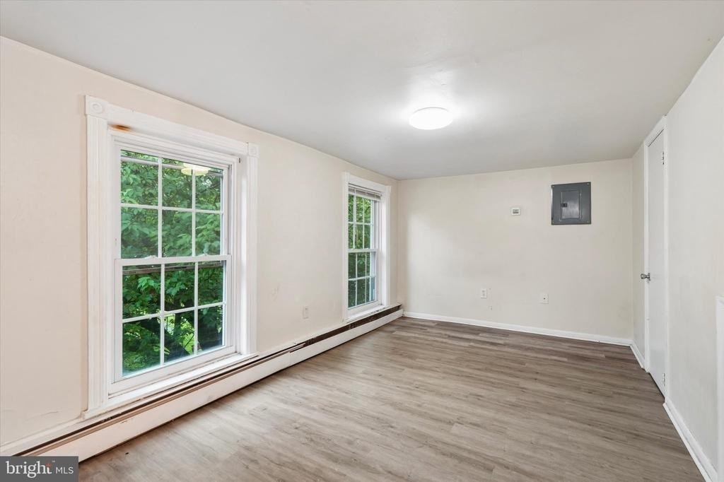 208 E Lincoln Highway - Photo 10