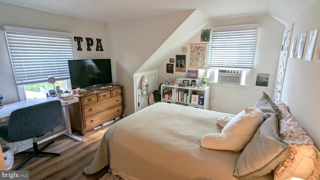 18 Steinway Avenue - Photo 15