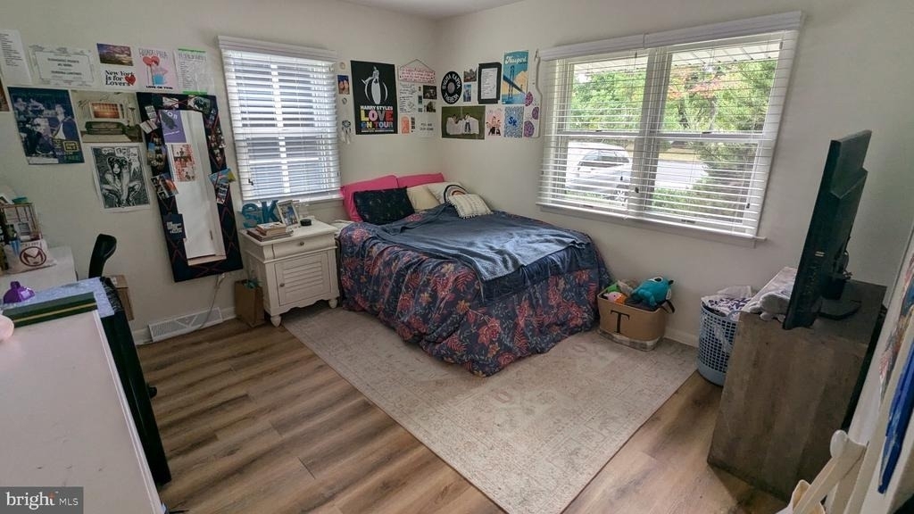 18 Steinway Avenue - Photo 9