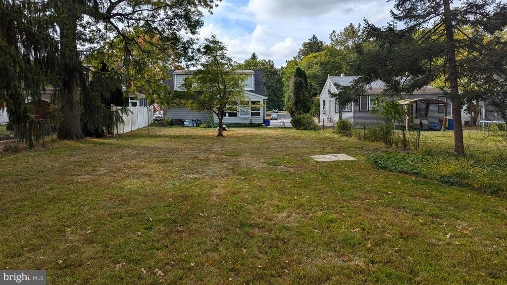 18 Steinway Avenue - Photo 25