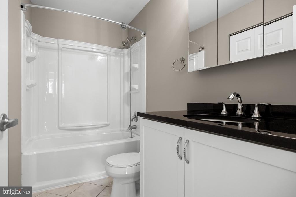 319 Tavistock - Photo 16