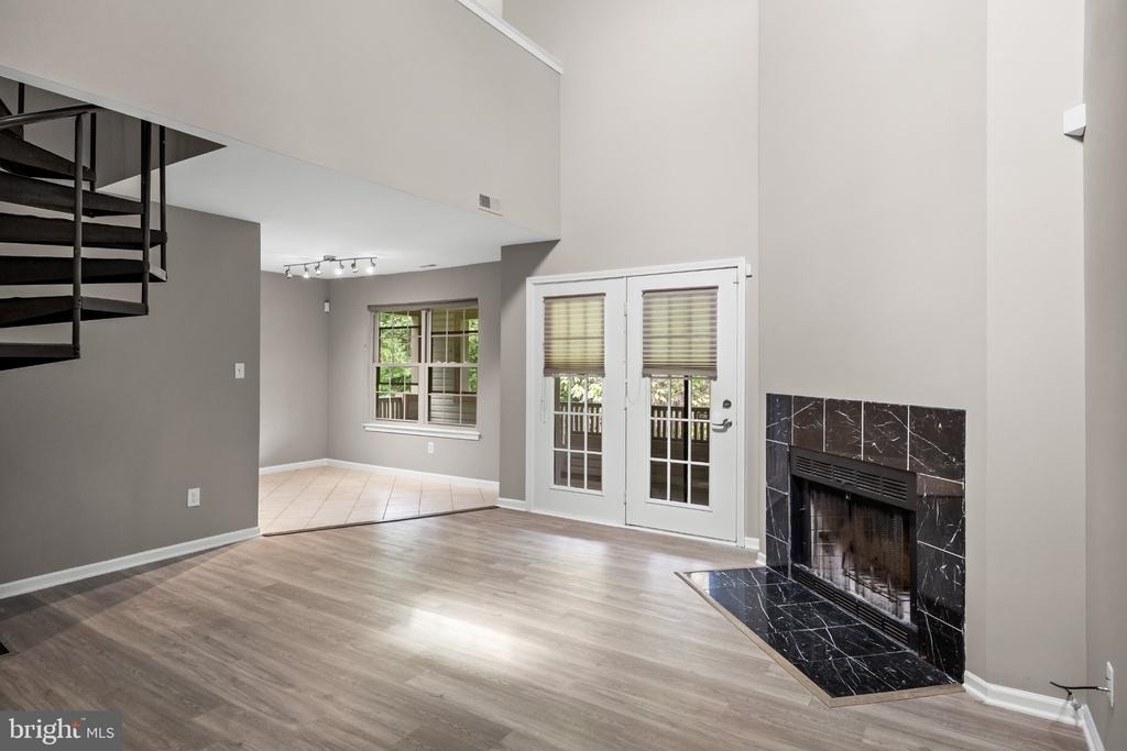 319 Tavistock - Photo 5