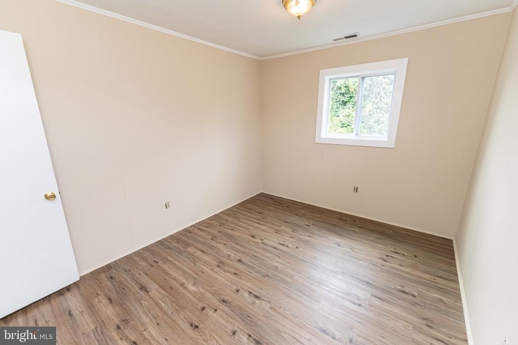 516 Bay Street - Photo 22