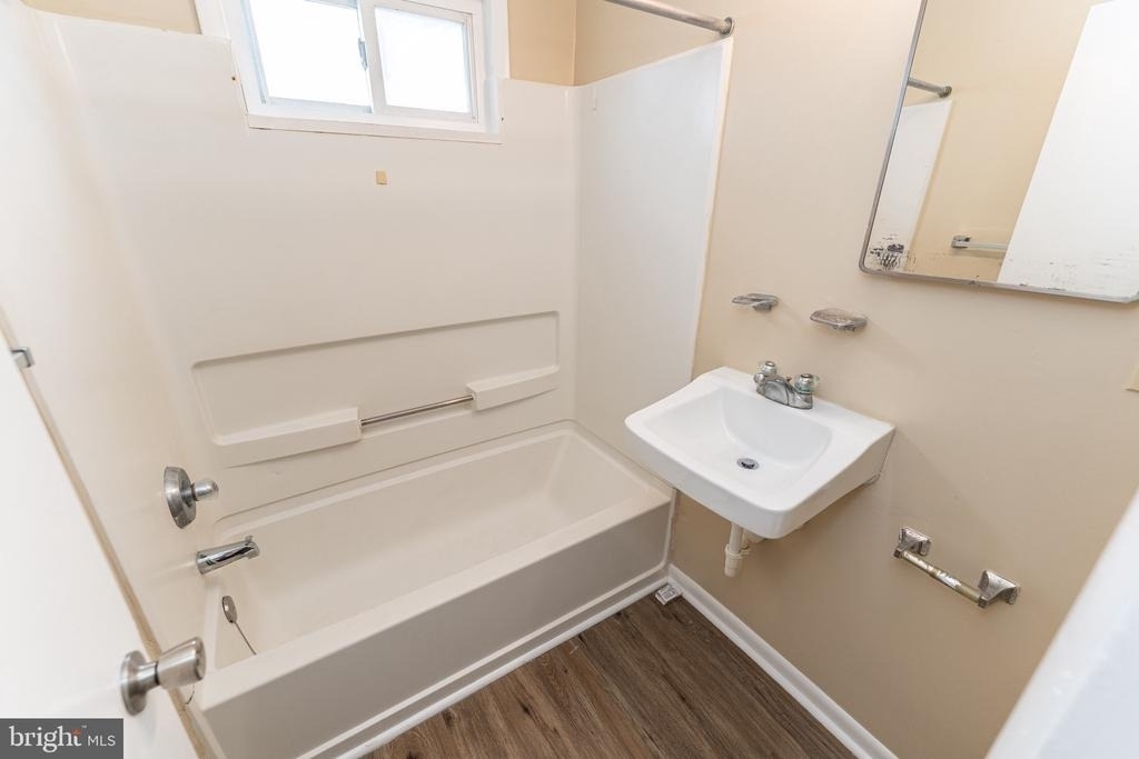 516 Bay Street - Photo 18