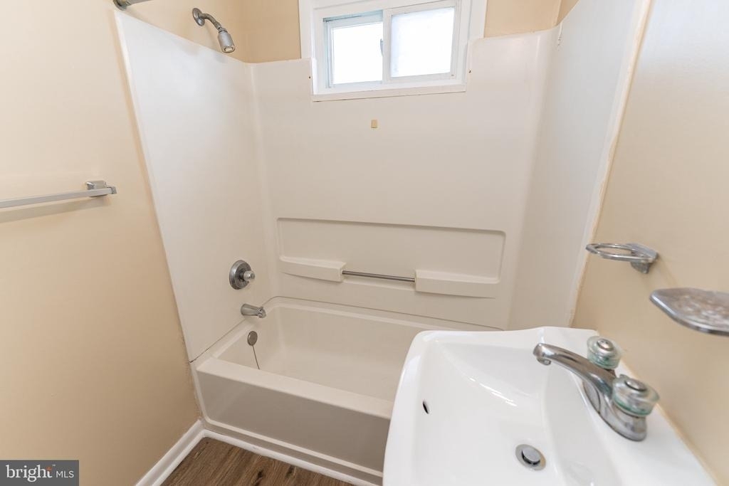 516 Bay Street - Photo 20