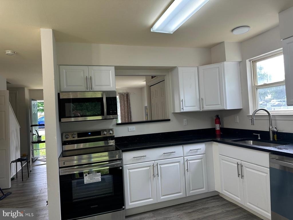 241 Merrbaugh Drive - Photo 9